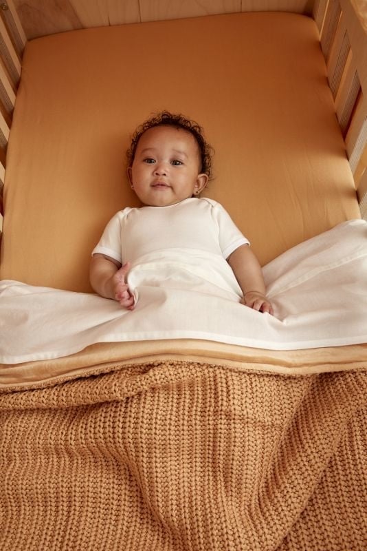 Meyco - Wiegdeken velvet Herringbone Sand 75x100 cm - Keekabuu