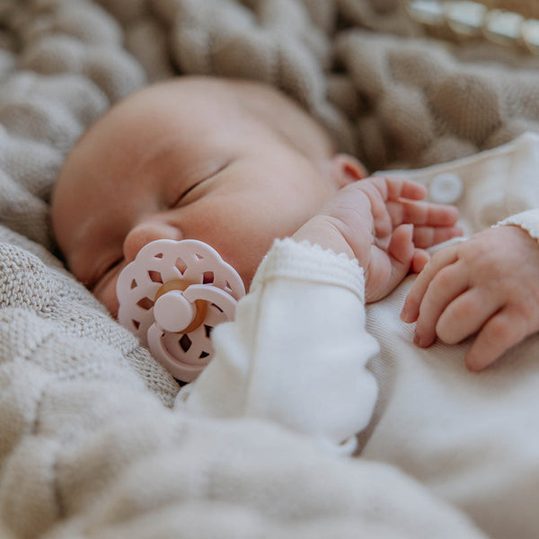 BIBS - Boheme Fopspeen  Natuurlijk Rubber  (2 stuks) Blossom/Dusky Lilac, Fopspenen, Bibs, Keekabuu