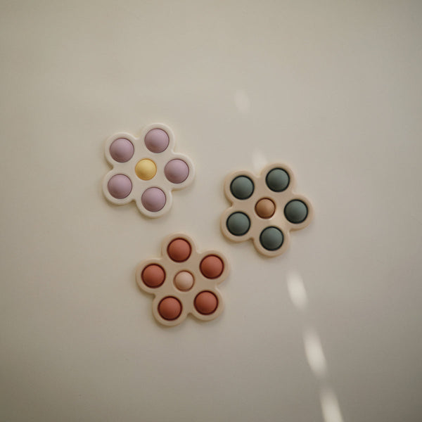 Mushie - Popi It Bloem - Sensorische Siliconen Speelgoed, Activiteiten speelgoed, Mushie, Keekabuu