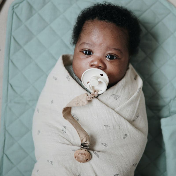 Frigg - Fopspenen Classic (duo verpakking) Bright White/Jet Black  - Maat 2, Fopspenen, Frigg, Keekabuu